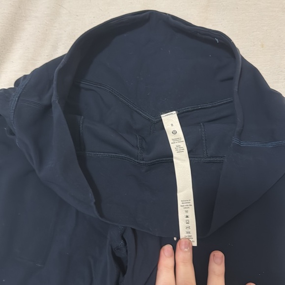 Navy lululemon joggers size 8 - Picture 5 of 8